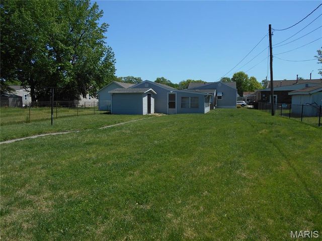 2669 Center Street, Granite City, IL 62040