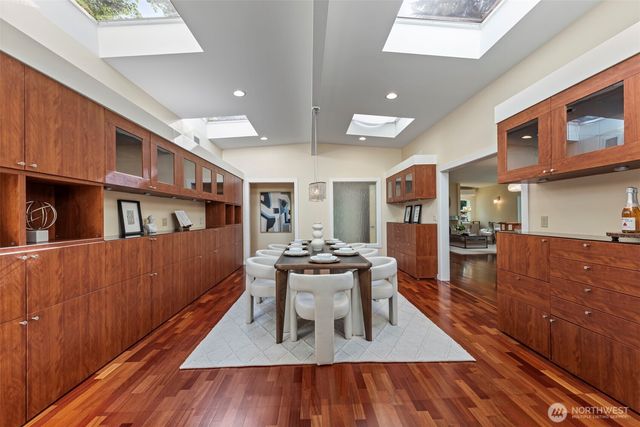 1400 143rd Place NE, Bellevue, WA 98007