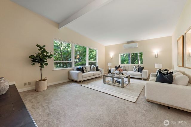1400 143rd Place NE, Bellevue, WA 98007