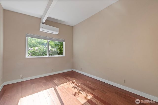 1400 143rd Place NE, Bellevue, WA 98007