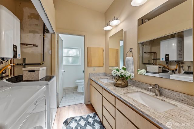 1400 143rd Place NE, Bellevue, WA 98007
