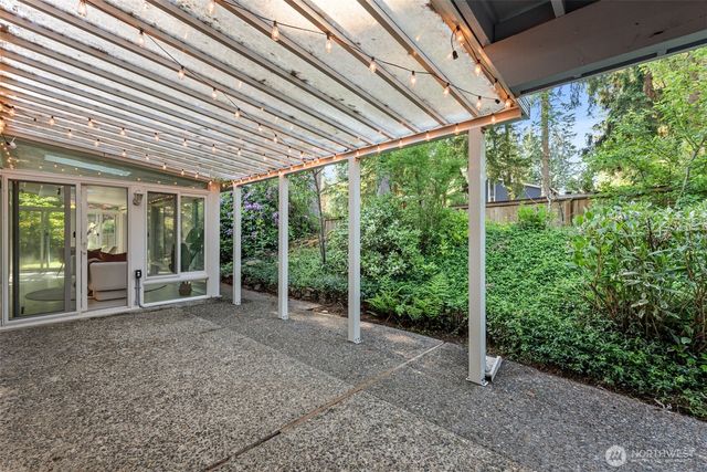 1400 143rd Place NE, Bellevue, WA 98007