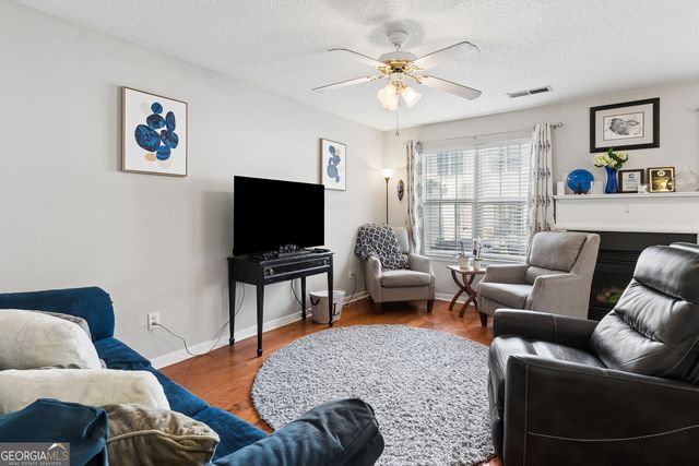 253 Gallant Court SE 17, Mableton, GA 30126