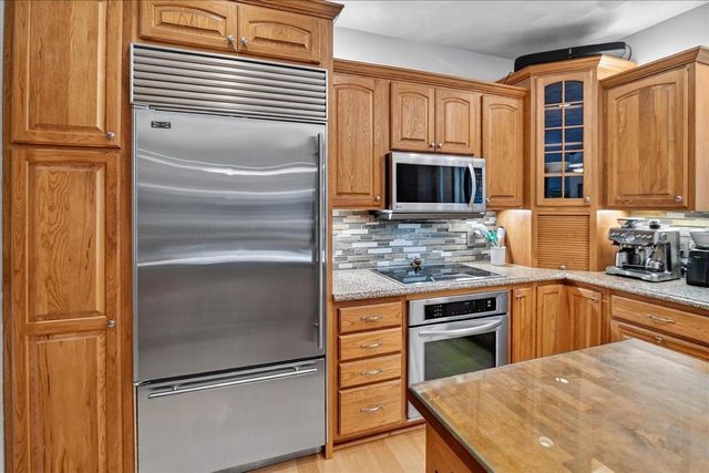841 Wickersham Court, Sun Prairie, WI 53590