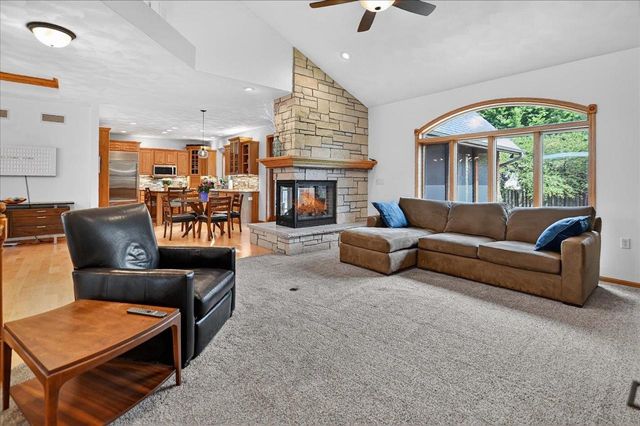 841 Wickersham Court, Sun Prairie, WI 53590