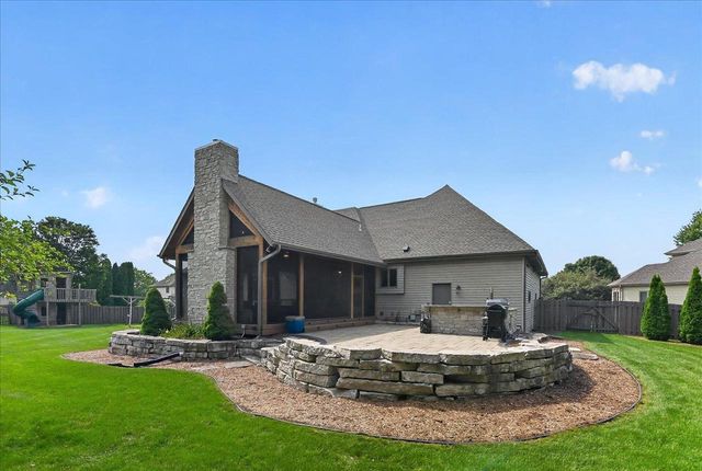 841 Wickersham Court, Sun Prairie, WI 53590