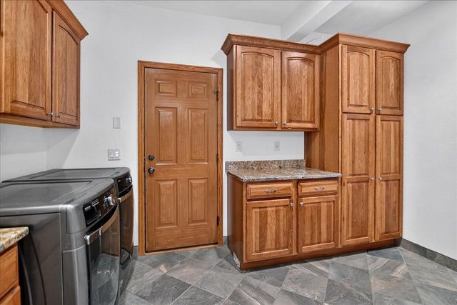 841 Wickersham Court, Sun Prairie, WI 53590