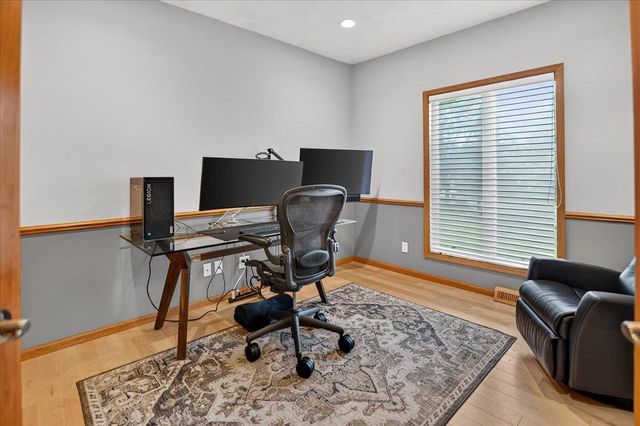 841 Wickersham Court, Sun Prairie, WI 53590