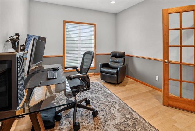 841 Wickersham Court, Sun Prairie, WI 53590