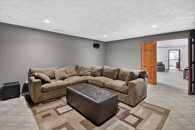 841 Wickersham Court, Sun Prairie, WI 53590