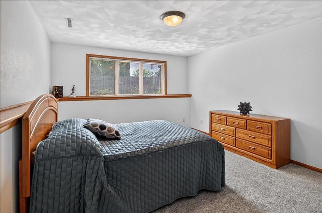 841 Wickersham Court, Sun Prairie, WI 53590