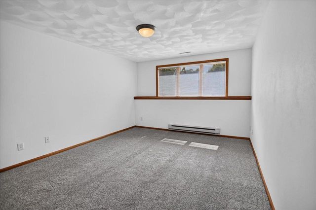 841 Wickersham Court, Sun Prairie, WI 53590