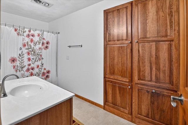 841 Wickersham Court, Sun Prairie, WI 53590