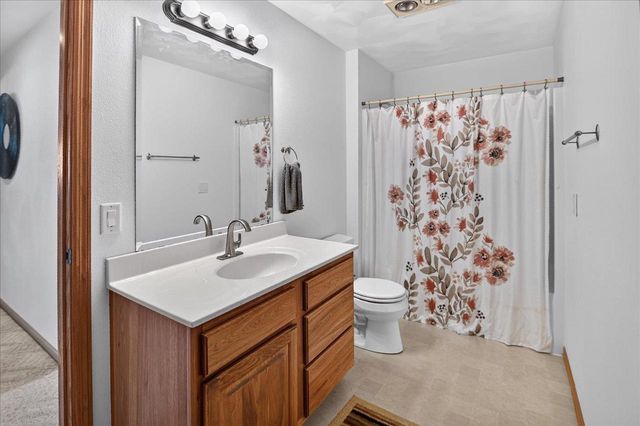 841 Wickersham Court, Sun Prairie, WI 53590