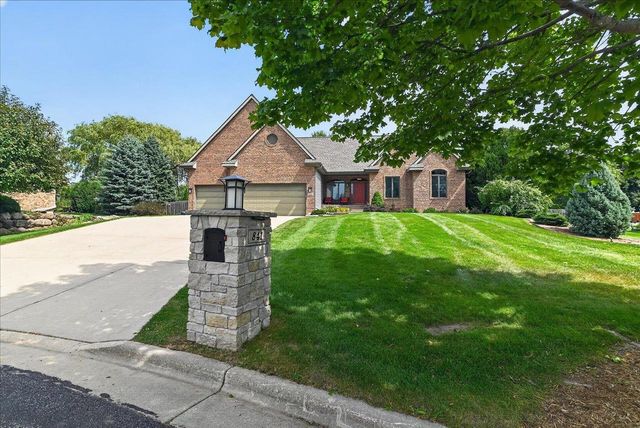 841 Wickersham Court, Sun Prairie, WI 53590