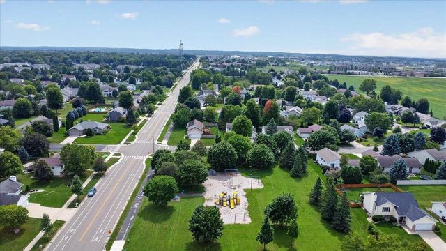 841 Wickersham Court, Sun Prairie, WI 53590