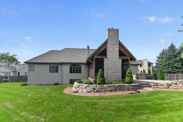 841 Wickersham Court, Sun Prairie, WI 53590