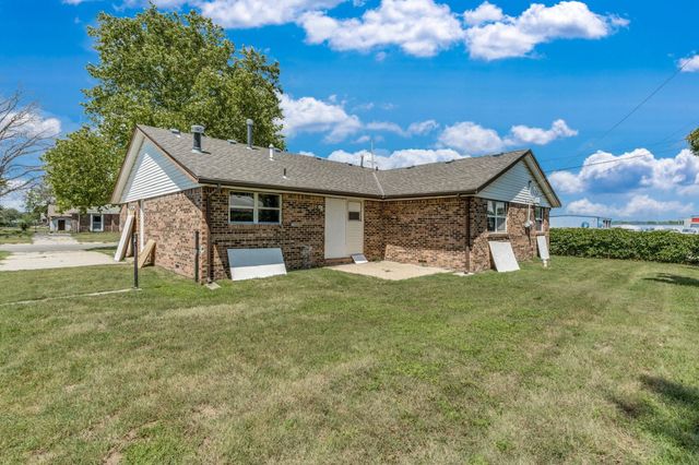 1621 E Del Mar St, Wichita, KS 67216