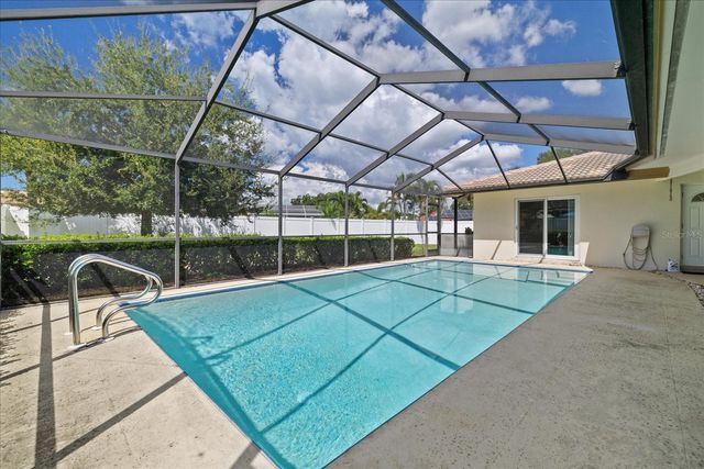 3104 BLUFFS DRIVE, Largo, FL 33770