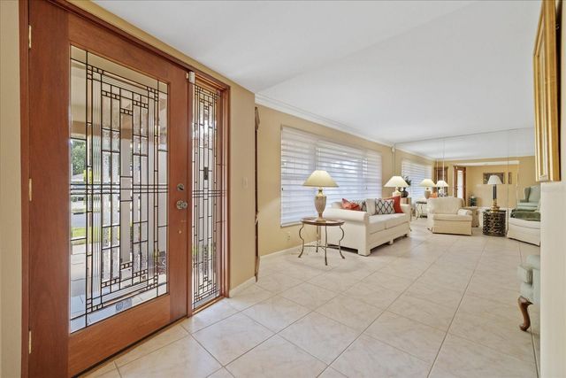 3104 BLUFFS DRIVE, Largo, FL 33770