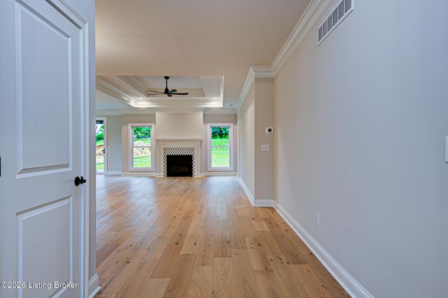 17303 White Oak Ct, Louisville, KY 40023