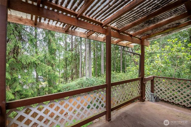 1207 E Madrona Boulevard NW, Lakebay, WA 98349