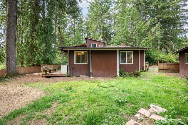 1207 E Madrona Boulevard NW, Lakebay, WA 98349