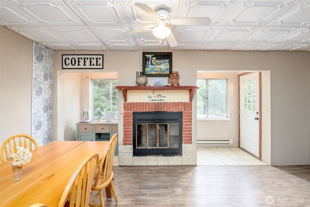 1207 E Madrona Boulevard NW, Lakebay, WA 98349