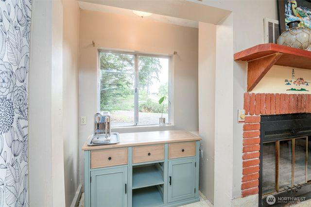 1207 E Madrona Boulevard NW, Lakebay, WA 98349