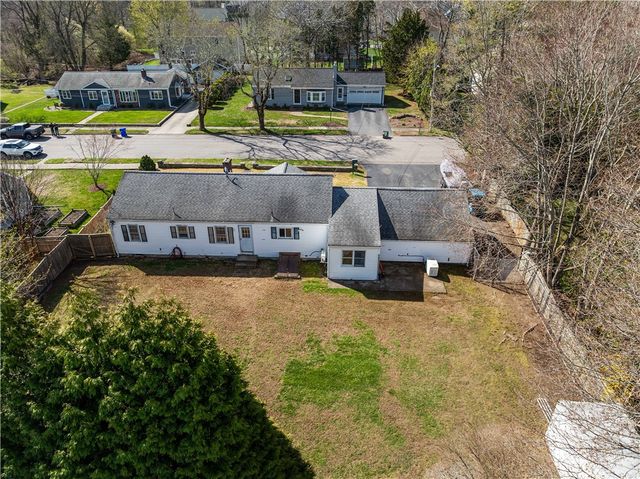 11 Terrace Drive, Bristol, RI 02809