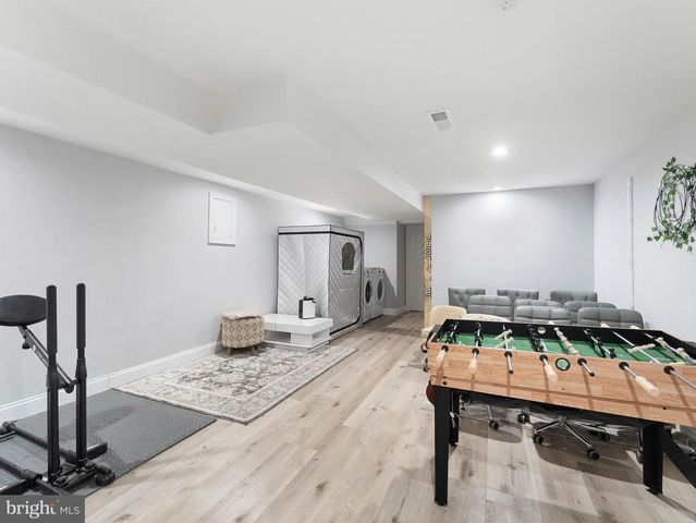 1711 BELFIELD AVE, Philadelphia, PA 19141