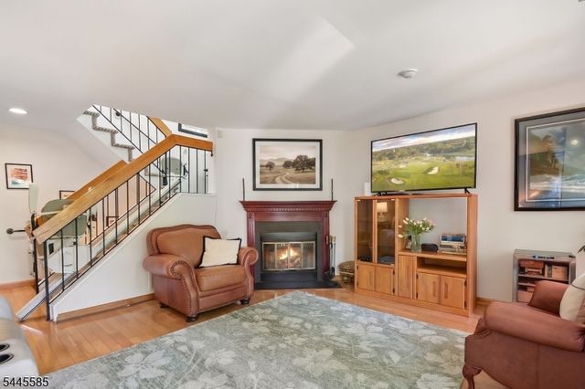 167 Marion Dr, West Orange Twp., NJ 07052