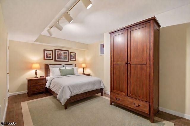 167 Marion Dr, West Orange Twp., NJ 07052