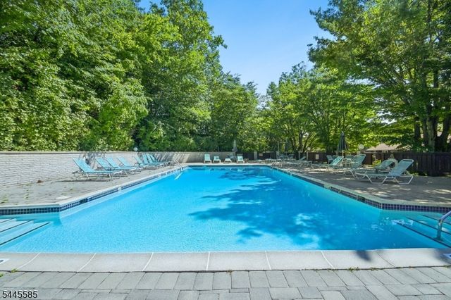 167 Marion Dr, West Orange Twp., NJ 07052