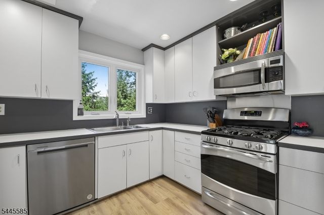 167 Marion Dr, West Orange Twp., NJ 07052