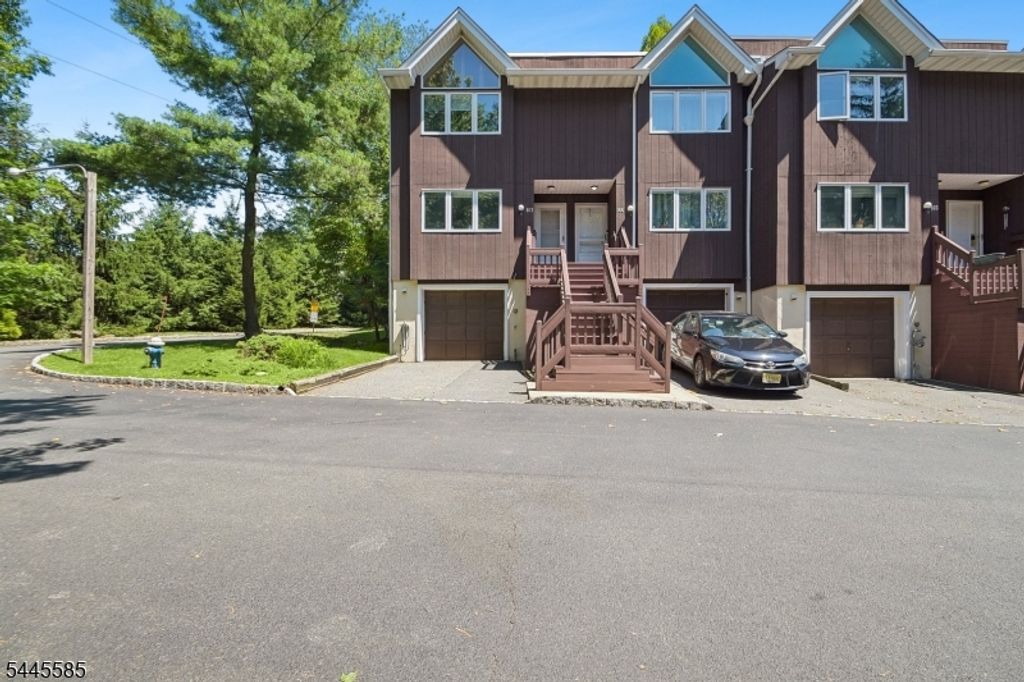 167 Marion Dr, West Orange Twp., NJ 07052
