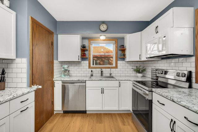 1364 Arcade Street, Saint Paul, MN 55106