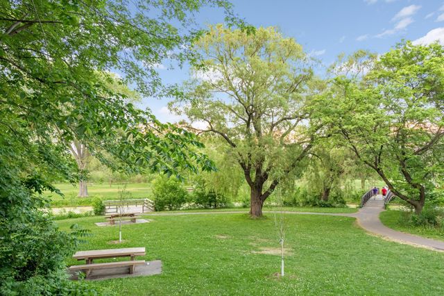 1364 Arcade Street, Saint Paul, MN 55106