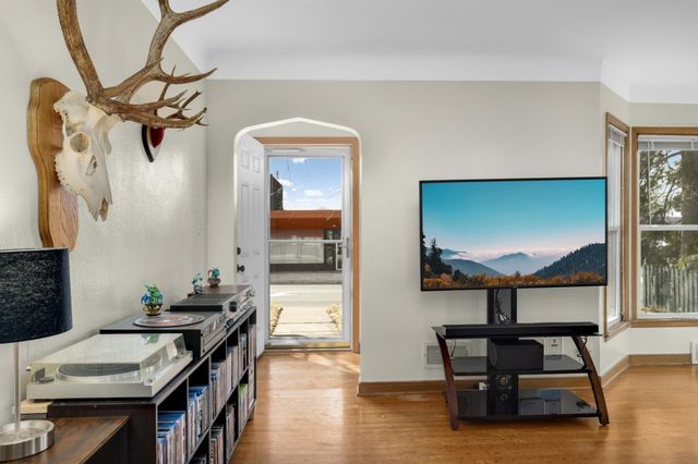 1364 Arcade Street, Saint Paul, MN 55106