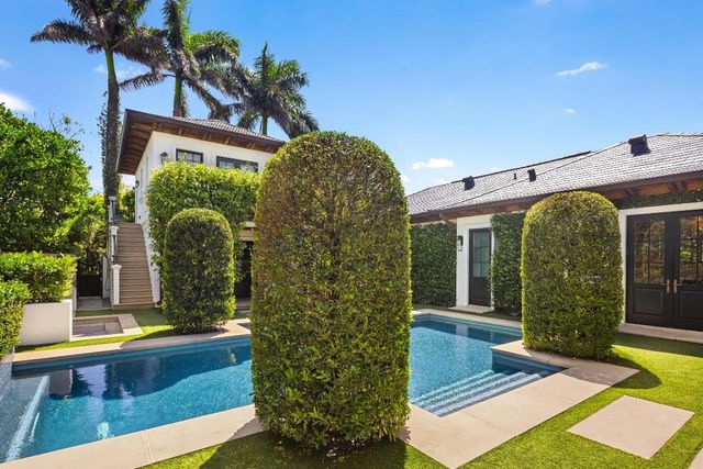 1053 N Lake Way, Palm Beach, FL 33480