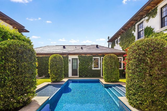 1053 N Lake Way, Palm Beach, FL 33480