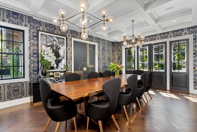 1053 N Lake Way, Palm Beach, FL 33480