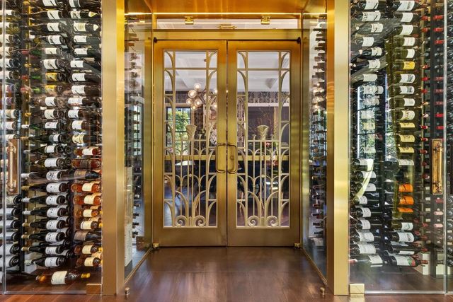 1053 N Lake Way, Palm Beach, FL 33480