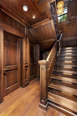 1053 N Lake Way, Palm Beach, FL 33480