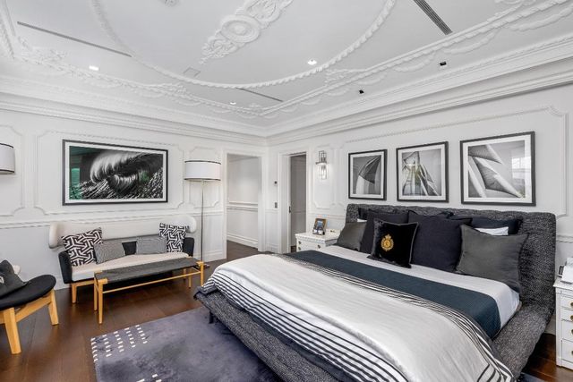 1053 N Lake Way, Palm Beach, FL 33480