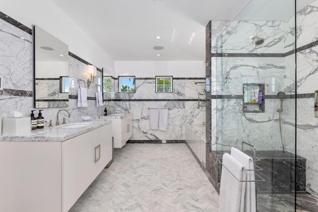 1053 N Lake Way, Palm Beach, FL 33480