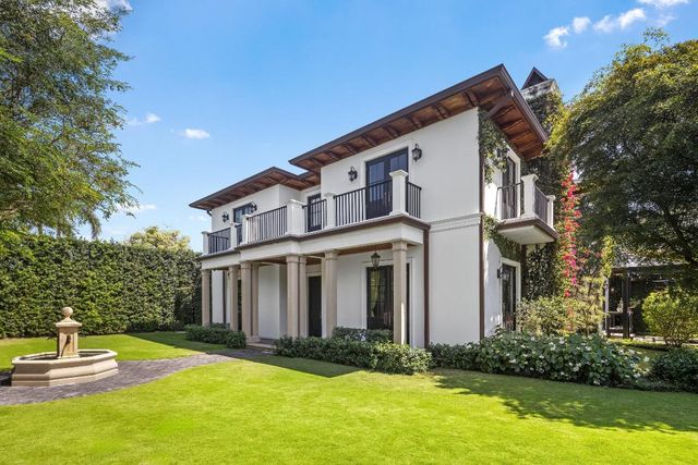 1053 N Lake Way, Palm Beach, FL 33480