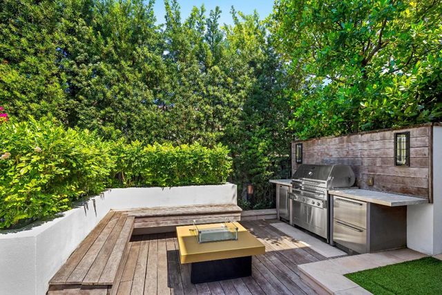 1053 N Lake Way, Palm Beach, FL 33480