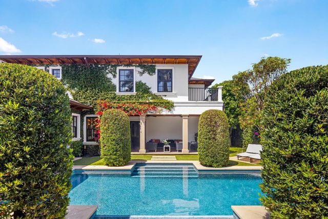 1053 N Lake Way, Palm Beach, FL 33480