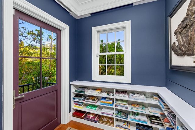 1053 N Lake Way, Palm Beach, FL 33480